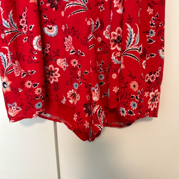 Forever 21 Red Paisley Bottom half lined Romper L - Picture 5 of 8
